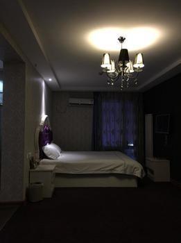 Tangfeng Art Hotel Shenyang North Railway Station Exterior photo